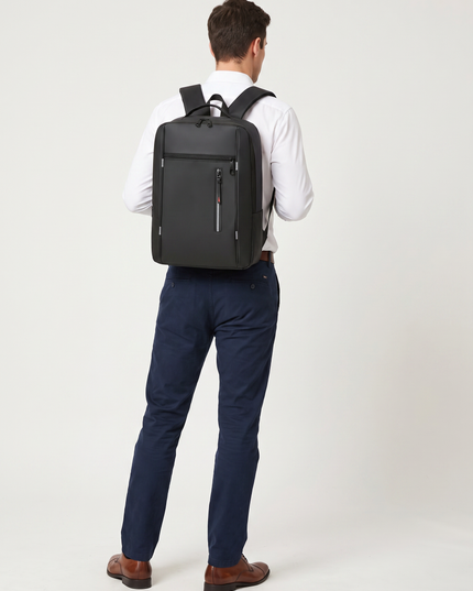 Sac à Dos Voyage Pro Noir - mannequin homme studio dos